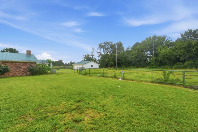 4574 N State Highway 121, Bonham, TX 75418