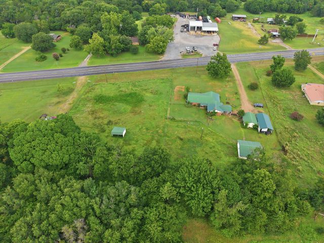 4574 N State Highway 121, Bonham, TX 75418