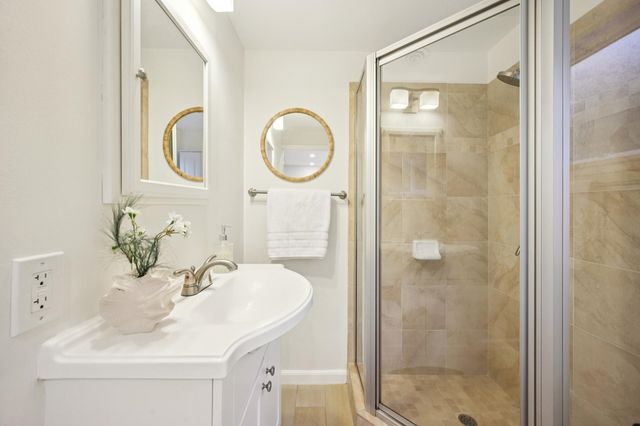 225 E Richmond Ave, Richmond, CA 94801