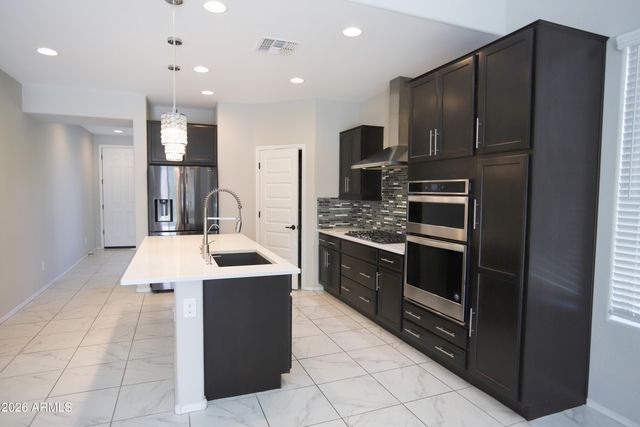 7091 W JASMINE Trail, Peoria, AZ 85383