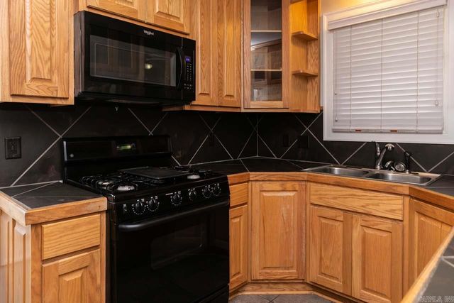 911 N Taylor Street, Little Rock, AR 72205