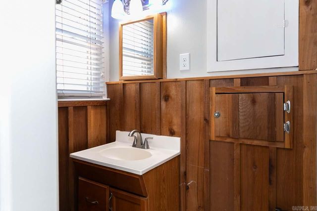 911 N Taylor Street, Little Rock, AR 72205