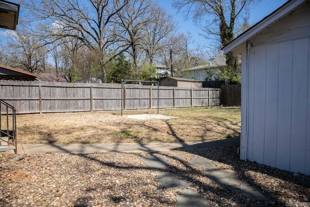 911 N Taylor Street, Little Rock, AR 72205