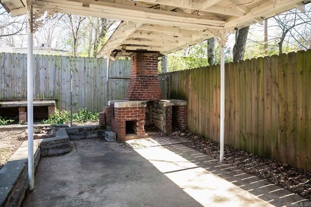 911 N Taylor Street, Little Rock, AR 72205