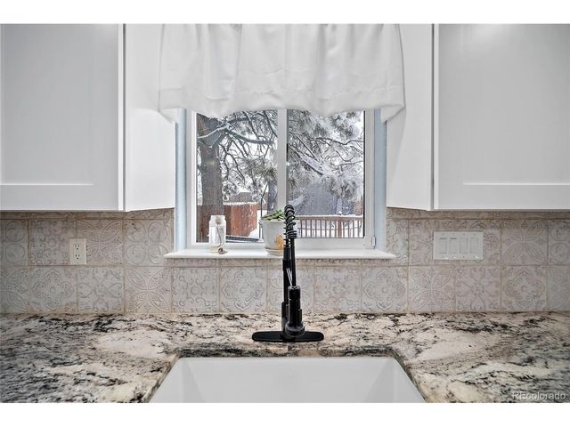 1481 S Chambers Cir, Aurora, CO 80012