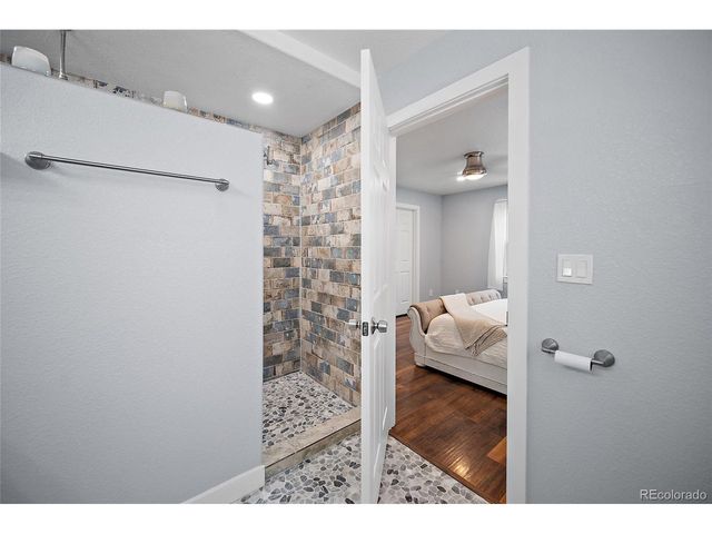 1481 S Chambers Cir, Aurora, CO 80012