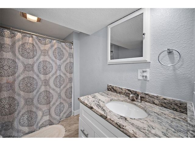 1481 S Chambers Cir, Aurora, CO 80012