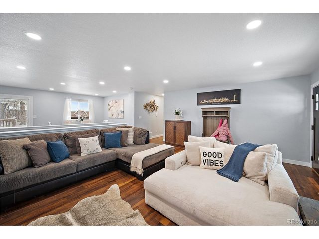 1481 S Chambers Cir, Aurora, CO 80012