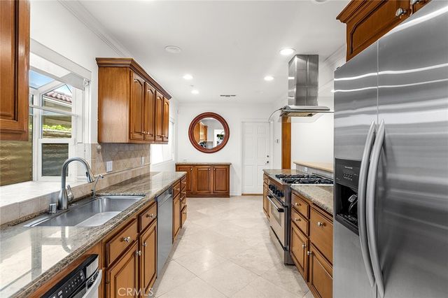 412 Evening Star Lane, Newport Beach, CA 92660