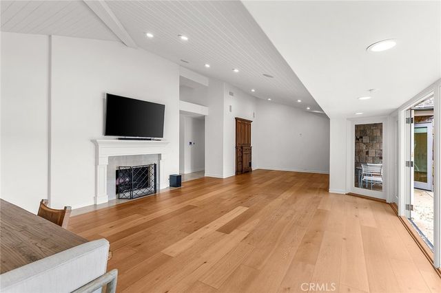 412 Evening Star Lane, Newport Beach, CA 92660