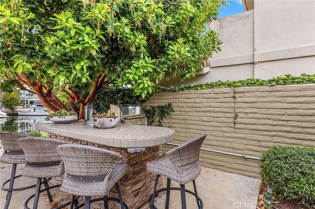 412 Evening Star Lane, Newport Beach, CA 92660