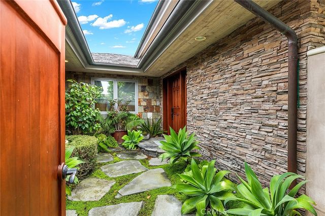 412 Evening Star Lane, Newport Beach, CA 92660