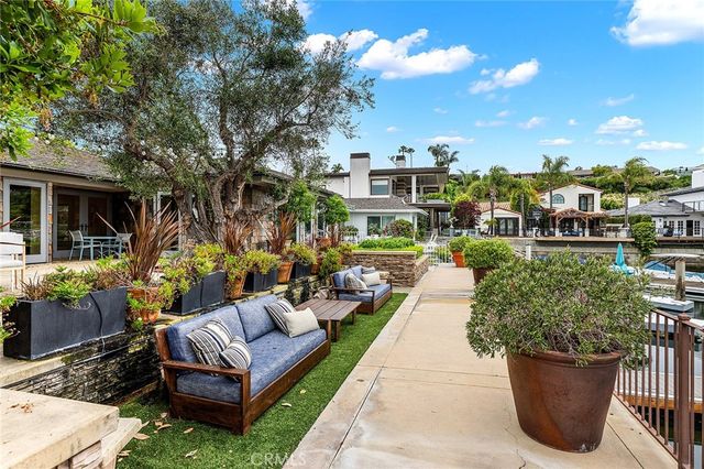 412 Evening Star Lane, Newport Beach, CA 92660