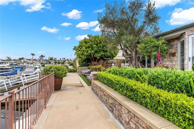 412 Evening Star Lane, Newport Beach, CA 92660