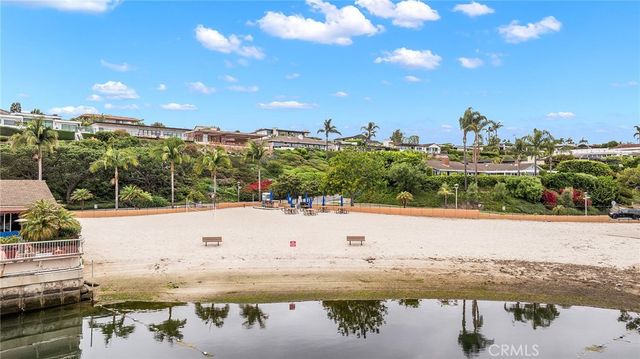 412 Evening Star Lane, Newport Beach, CA 92660