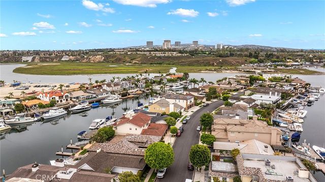 412 Evening Star Lane, Newport Beach, CA 92660