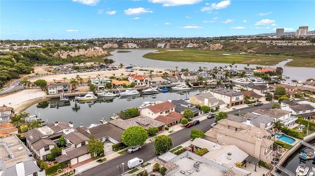 412 Evening Star Lane, Newport Beach, CA 92660