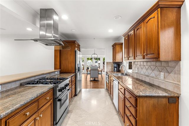 412 Evening Star Lane, Newport Beach, CA 92660