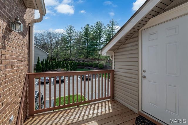 10919 Vauxhall Drive, St Louis, MO 63146