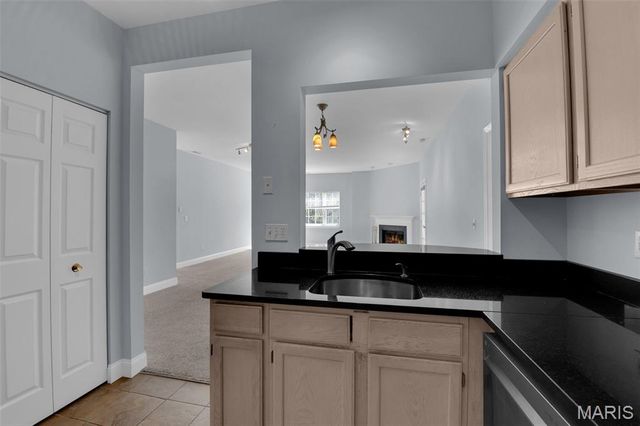 10919 Vauxhall Drive, St Louis, MO 63146