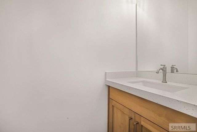 651 Pine Ridge Ln, Rexburg, ID 83440