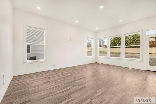 651 Pine Ridge Ln, Rexburg, ID 83440