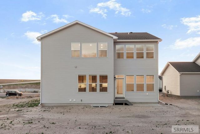 651 Pine Ridge Ln, Rexburg, ID 83440