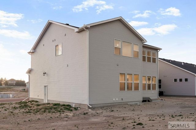 651 Pine Ridge Ln, Rexburg, ID 83440