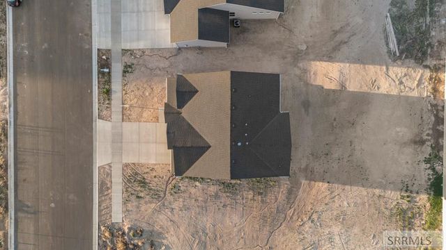 651 Pine Ridge Ln, Rexburg, ID 83440