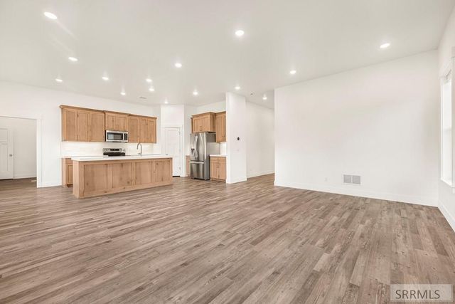 651 Pine Ridge Ln, Rexburg, ID 83440