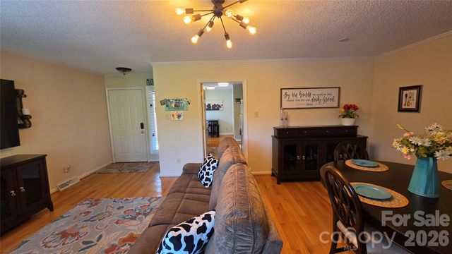 1328 Radio Road, Statesville, NC 28625