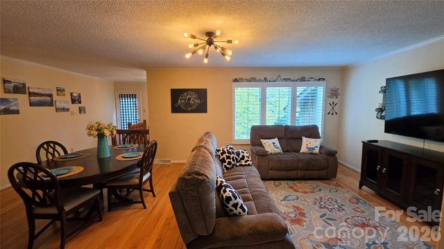 1328 Radio Road, Statesville, NC 28625