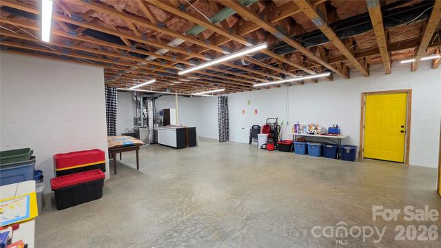 1328 Radio Road, Statesville, NC 28625