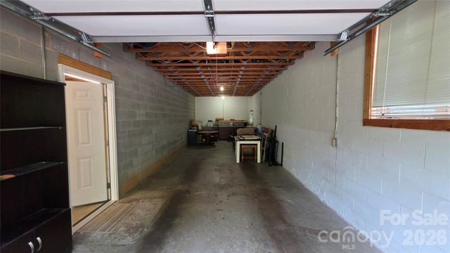 1328 Radio Road, Statesville, NC 28625