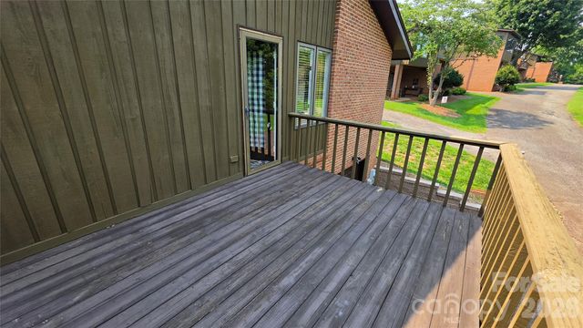 1328 Radio Road, Statesville, NC 28625
