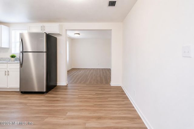 1749 S MERIVALE Road S, Jacksonville, FL 32208
