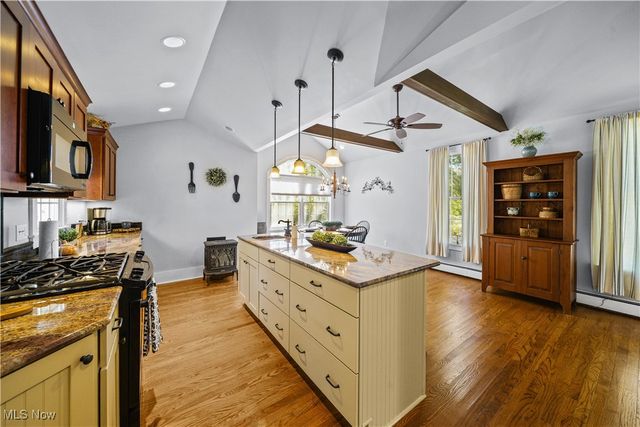 109 S Chillicothe Road, Aurora, OH 44202