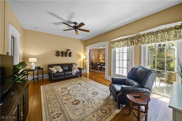 109 S Chillicothe Road, Aurora, OH 44202