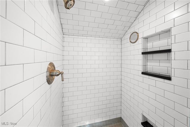 109 S Chillicothe Road, Aurora, OH 44202