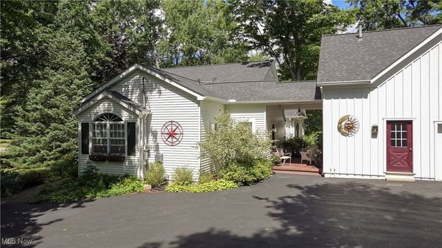 109 S Chillicothe Road, Aurora, OH 44202