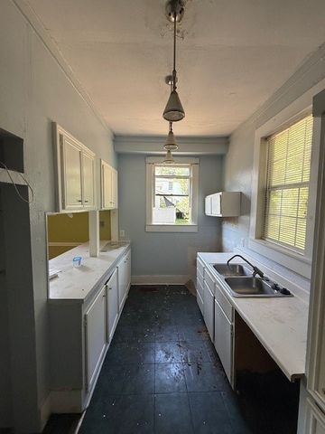 1717 Highland Avenue, Shreveport, LA 71101