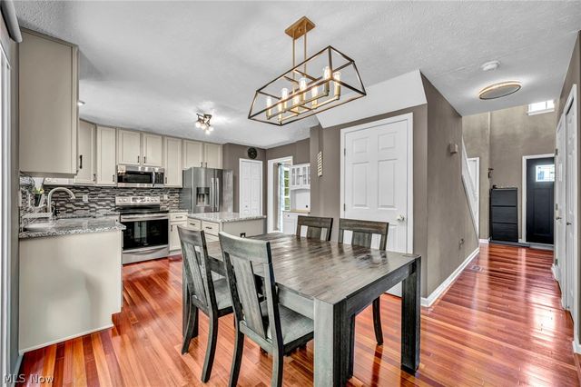 8441 Antlers Trail, North Ridgeville, OH 44039