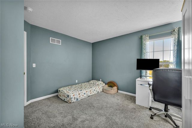 8441 Antlers Trail, North Ridgeville, OH 44039