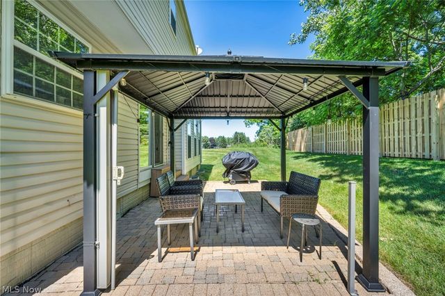 8441 Antlers Trail, North Ridgeville, OH 44039