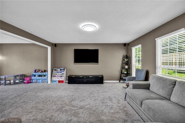 8441 Antlers Trail, North Ridgeville, OH 44039