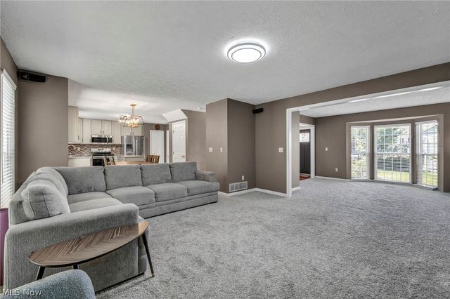 8441 Antlers Trail, North Ridgeville, OH 44039