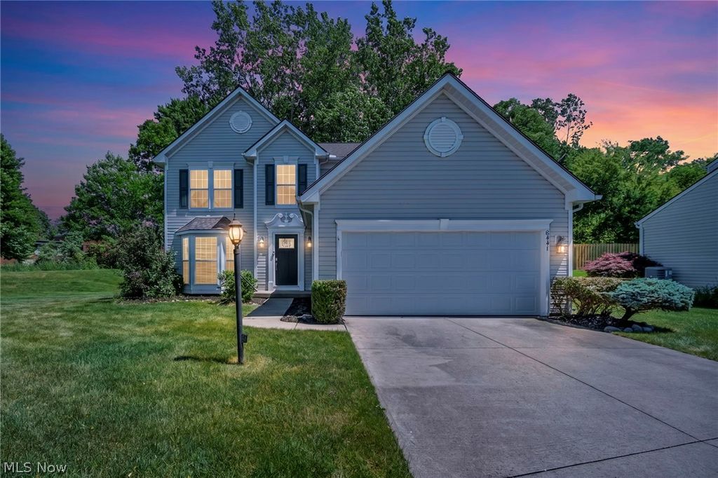 8441 Antlers Trail, North Ridgeville, OH 44039