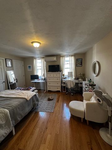 511 E Broadway 2, Boston, MA 02127