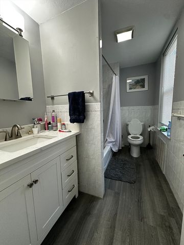 511 E Broadway 2, Boston, MA 02127