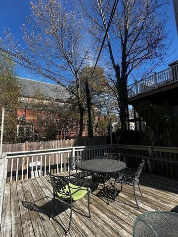 511 E Broadway 2, Boston, MA 02127